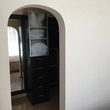 Apartment First Line Argo - 6 Person Family